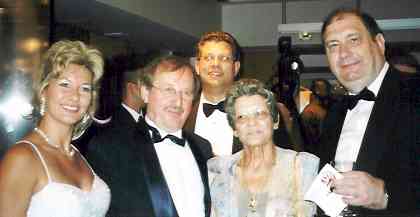 ismgala2.jpg (9532 bytes)